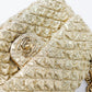 Bolso Crossbody Chanel Classic Double Flap en Lamé Dorado
