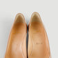 Zapatos de tacón bajo Christian Louboutin  de charol nude