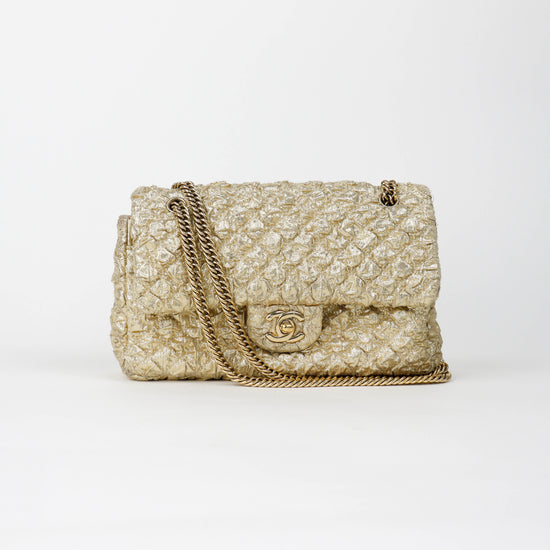 Bolso Crossbody Chanel Classic Double Flap en Lamé Dorado