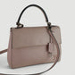 Bolso marca Louis Vuitton  modelo Cluny  en piel Epi color rosa