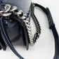 Bolso Crossbody Chanel Boy en Piel Azul Marino