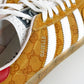 Tenis Adidas x Gucci Gazelle de Textil Dorado