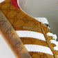 Tenis Adidas x Gucci Gazelle de Textil Dorado