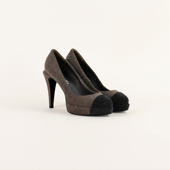 Tacones Chanel en Piel Gris con Acabado Glitter