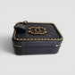 Bolso tipo neceser Chanel en piel negra