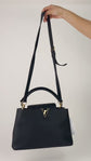 Bolso de Mano Louis Vuitton Capucines en Piel Taurillon Negra