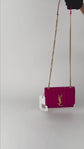 Bolso Crossbody Yves Saint Laurent Vicky en Charol Rosa