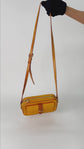 Bolso Crossbody Louis Vuitton Christie en Piel Vernis Amarilla