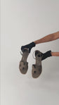 Sandalias Hermès en Piel Pardo Claro